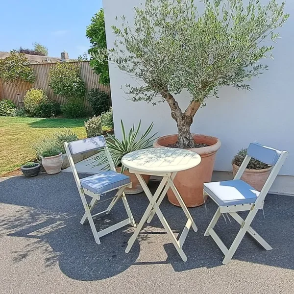 Gilston Forest Cream Bistro Set
