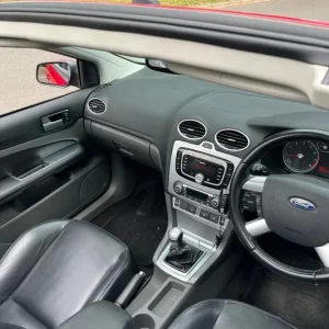 2007 Ford Focus CC Convertible - Image 8