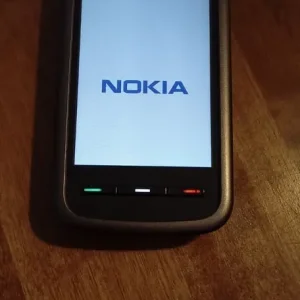 NOKIA 5230 Mobile Phone - Image 4