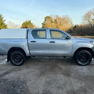 2019 Toyota Hilux Active 4x4 Double Cab Diesel Manual - Image 3