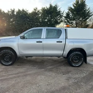 2019 Toyota Hilux Active 4x4 Double Cab Diesel Manual - Image 4