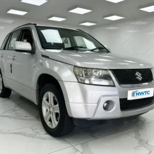 2009 Suzuki Grand Vitara 1.9 DDiS 5-door Diesel Manual 4WD - Image 2