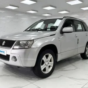 2009 Suzuki Grand Vitara 1.9 DDiS 5-door Diesel Manual 4WD - Image 5