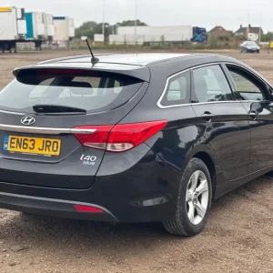 2014 Hyundai i40 1.7 CRDi Blue Drive Active 5-door Estate - Image 3