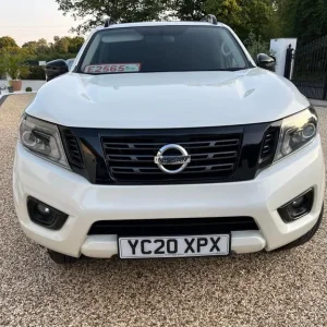 Nissan Navara Double Cab 4x4 2.3dci 190ps TT N-Guard Automatic 2020 - Image 4