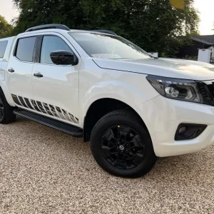 Nissan Navara Double Cab 4x4 2.3dci 190ps TT N-Guard Automatic 2020 - Image 6