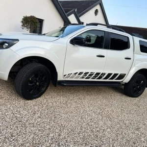 Nissan Navara Double Cab 4x4 2.3dci 190ps TT N-Guard Automatic 2020 - Image 7