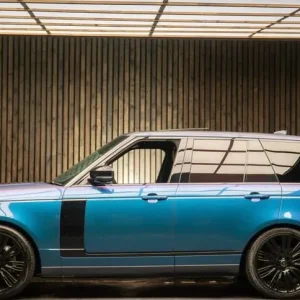Range Rover 4.4 SDV8 Autobiography with SVO Tri-Stage Paint - Image 3