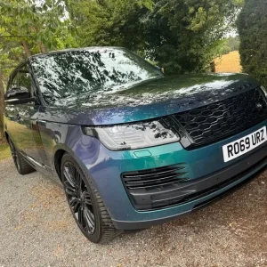 Range Rover 4.4 SDV8 Autobiography with SVO Tri-Stage Paint - Image 6
