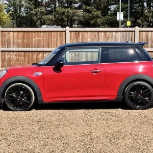 2016 MINI Cooper SD Hatchback 2.0 Diesel - Image 2