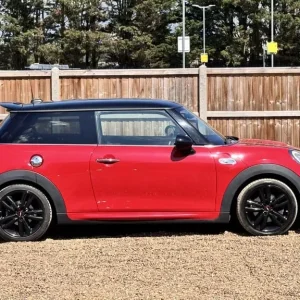 2016 MINI Cooper SD Hatchback 2.0 Diesel - Image 6