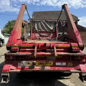 2016 MERCEDES ECONIC 1830 SKIP LOADER - Image 5