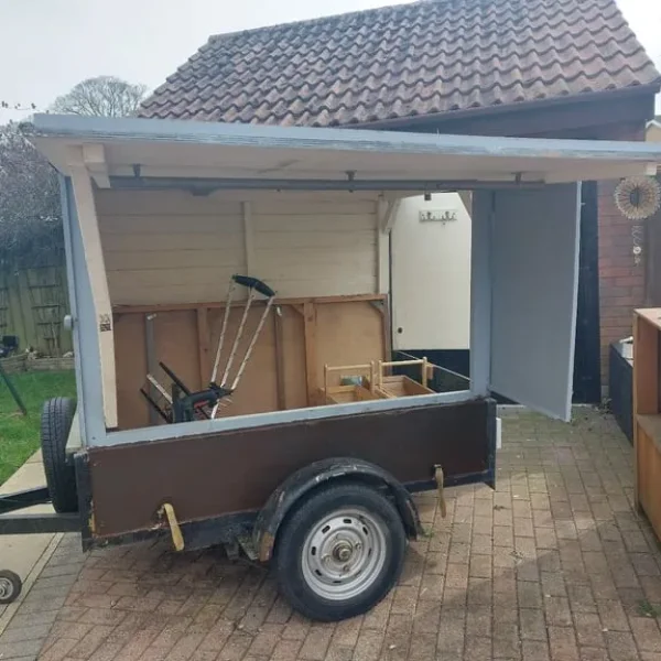 BOX Trailer