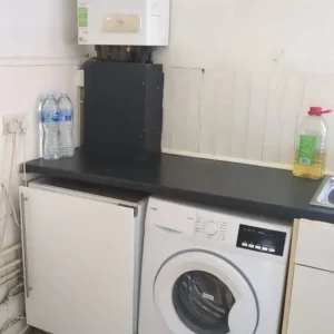 Fully Furnished 2 Bedroom Flat in Central Hamilton - Image 2