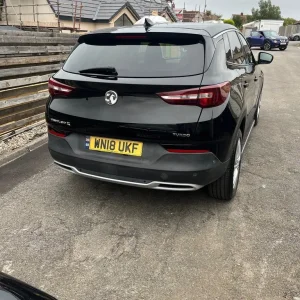 Vauxhall Grandland X 1.2 turbo hatchback 2018 - Image 3