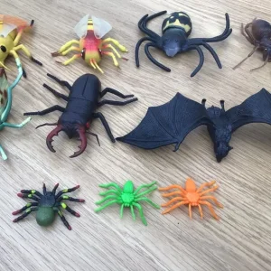 Large Spiders and bats 🦇 - Image 2