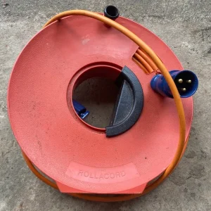 Hook up lead on reel