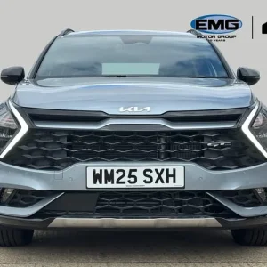 Kia Sportage GT-Line 1.6 Hybrid SUV - Image 2