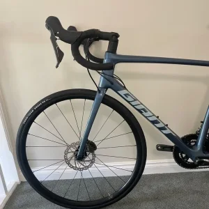 Giant Advanced TCR 3 Disc Full Carbon Road Bike - Image 5