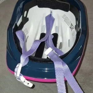 Encanto safety helmet - Image 2
