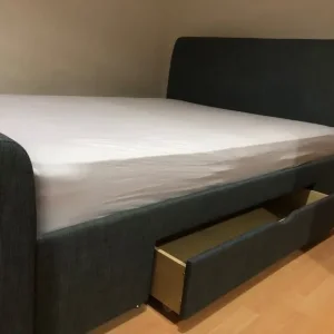 King size bed