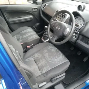 2011 Vauxhall Agila 1.0 5-door manual hatchback - Image 8