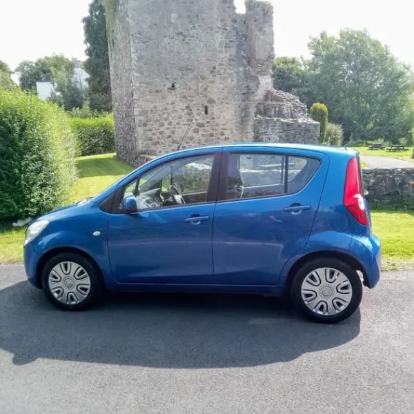 2011 Vauxhall Agila 1.0 5-door manual hatchback