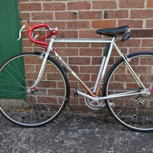 Motobecane road/touring bike, like new - Image 2