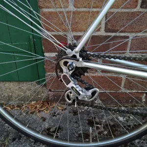 Motobecane road/touring bike, like new - Image 8