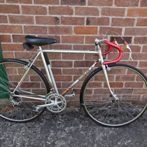 Motobecane road/touring bike, like new