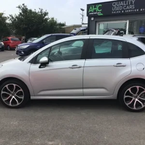 2016 Citroen C3 1.6 BlueHDi Platinum Hatchback - Image 8