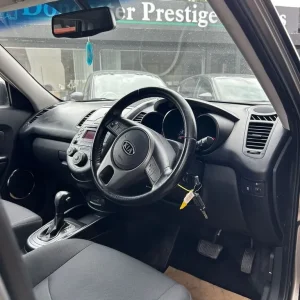 2011 Kia Soul 1.6 CRDi Tempest SUV 5dr Diesel Auto Euro 4 (126 bhp) HATCHBACK Diesel Automatic - Image 5
