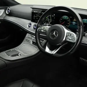 2021 Mercedes-Benz CLS 400d AMG Line Night Edition - Image 3