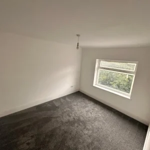 Newly Renovated 4-Bed Semi-Detached - Image 8