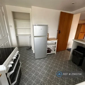 1 bedroom flat in danbury, chelmsford - Image 8