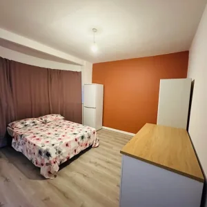 Double Room Available - N17