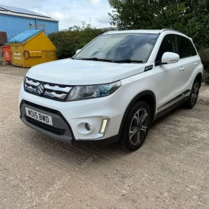 2015 Suzuki Vitara 1.6 DDiS SZ5 AllGrip Diesel Manual 5-door Hatchback - Image 3