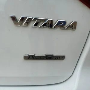 2015 Suzuki Vitara 1.6 DDiS SZ5 AllGrip Diesel Manual 5-door Hatchback - Image 6