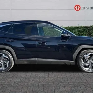 2022 Hyundai Tucson 1.6 T-GDi Manual SUV - Image 2