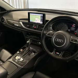 2017 Audi S6 Avant 4.0L V8 Estate - Image 6