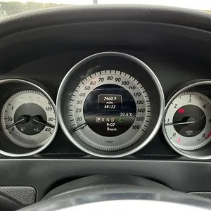 2014 Mercedes-Benz C200 CDI AMG Sport 4-door Diesel Saloon - Image 2