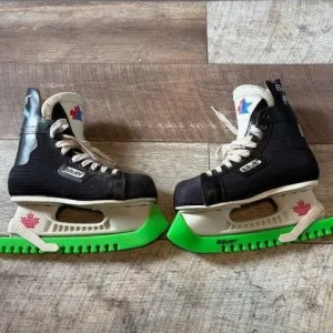 Bauer Pro Team Canada Ice Skates Size UK5 - Image 3