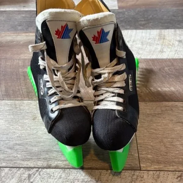 Bauer Pro Team Canada Ice Skates Size UK5