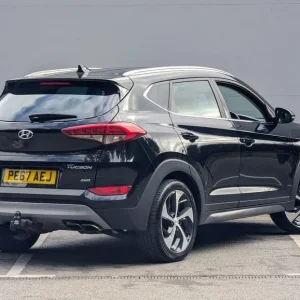 2017 Hyundai Tucson 2.0 CRDi Premium 4WD Estate Diesel Manual - Image 3