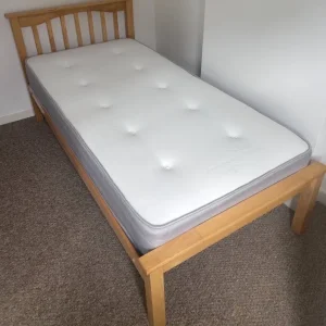 Single bed and mattress - Image 2