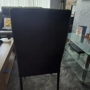 Dining table and 6 chairs - Image 4
