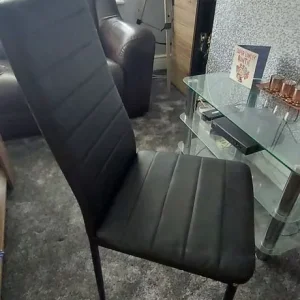 Dining table and 6 chairs - Image 5