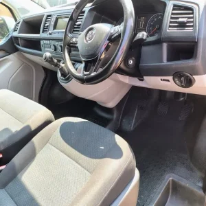 2018 VW Transporter T28 Panel Van – Metallic Silver, Manual, Rear Tailgate - Image 8
