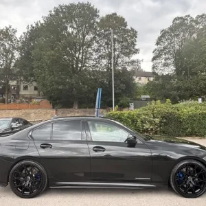 2019 BMW 3 Series 330i M Sport 4-door Automatic - Image 7