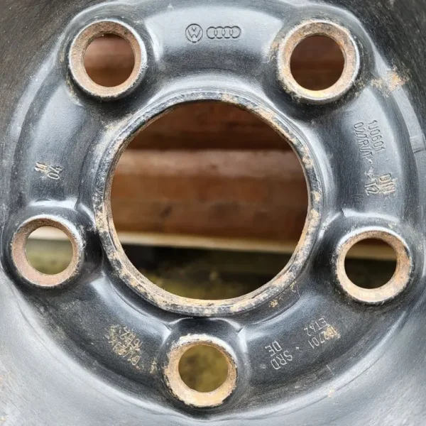 VW AUDI WHEEL